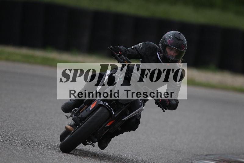 /Archiv-2025/10 23.04.2025 Cornu Master School ADR/gruen-vert/67